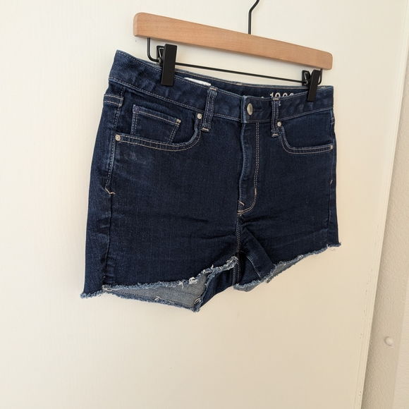 GAP Womens 27 Slim Cut Offs Denim Jean Shorts Streetwear Classic Summer - Picture 2 of 6